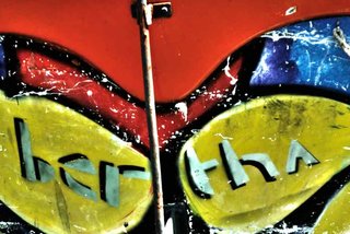 Afbeelding met verven, verf, graffiti, kunst

Automatisch gegenereerde beschrijving